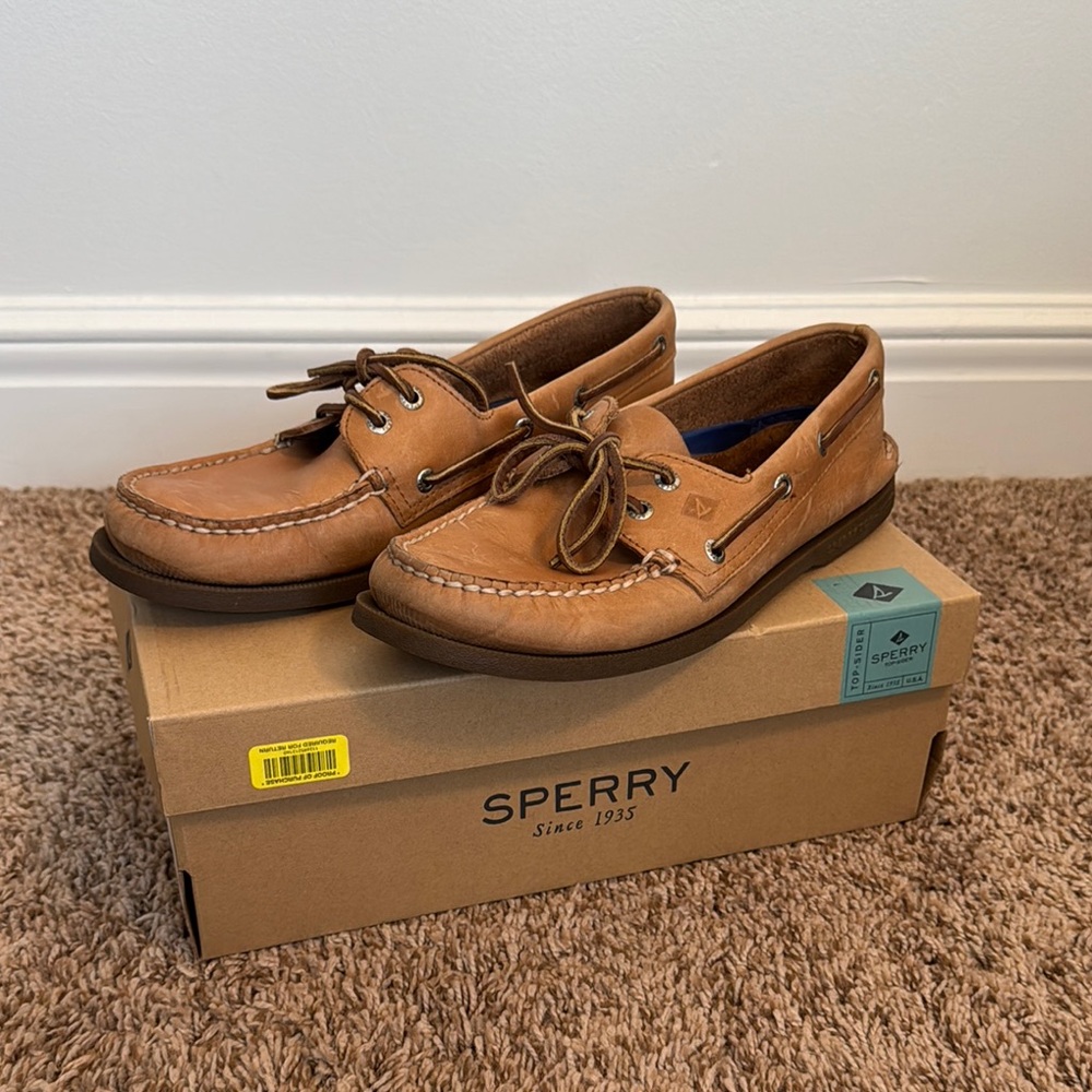 Sperry Authentic Original Boat Shoes in Sahara color